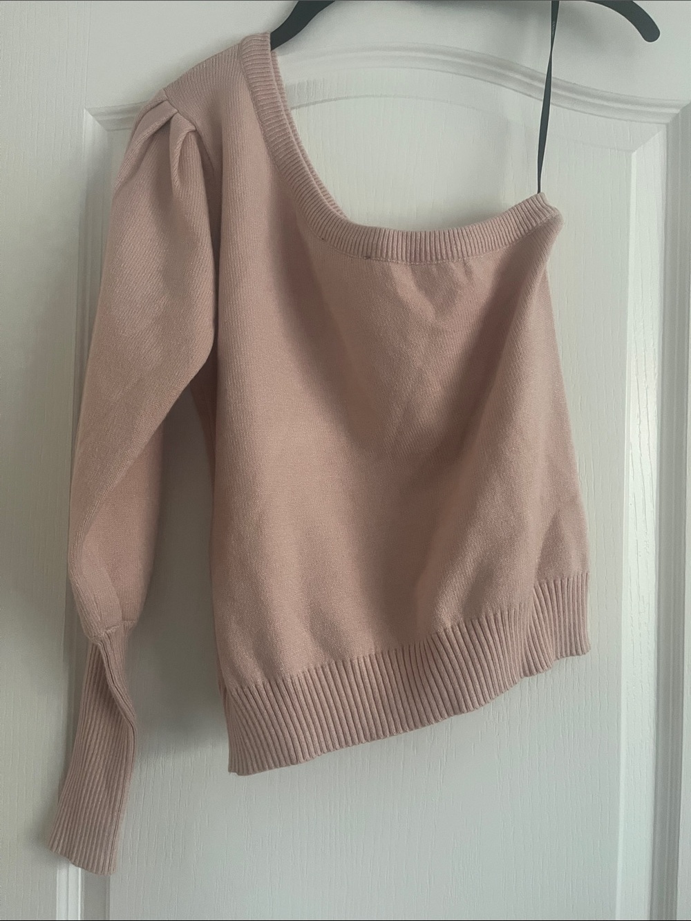 NWOT: Forever 21 Blush Pink Off-the-Shoulder Sweater